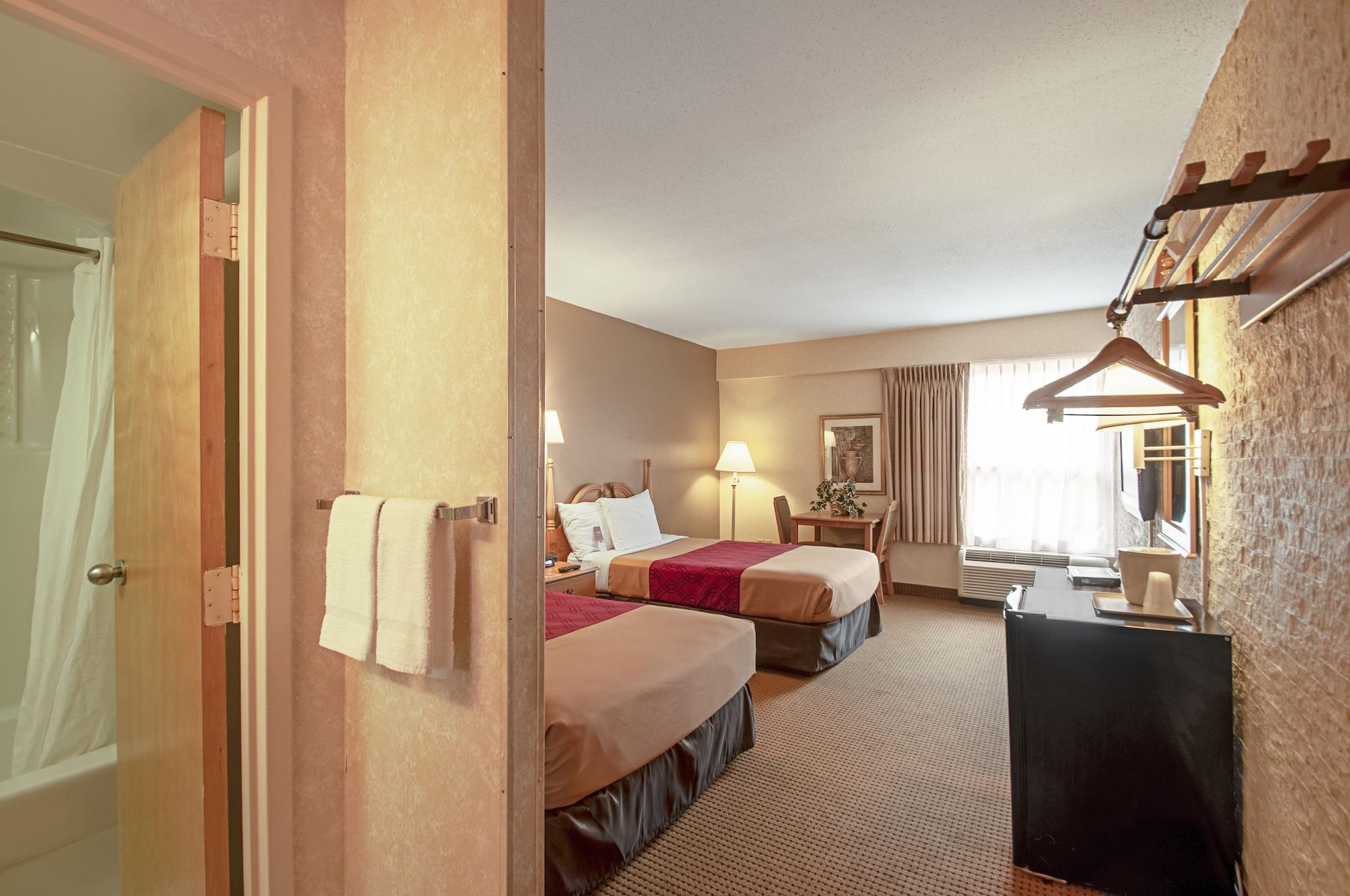 Econo Lodge Metro Arlington Bagian luar foto