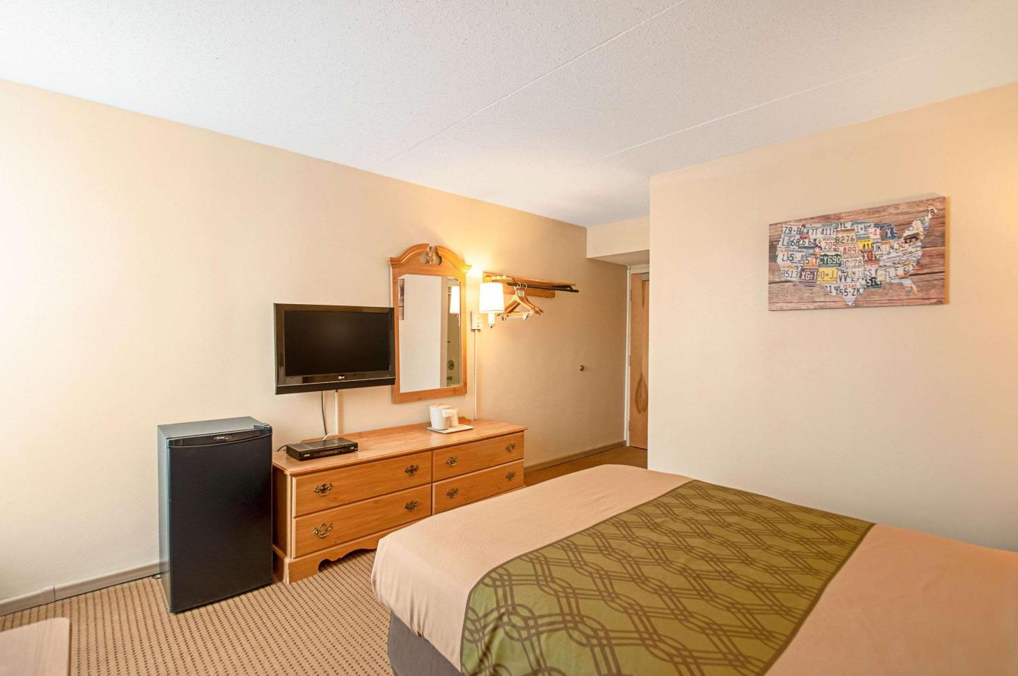 Econo Lodge Metro Arlington Bagian luar foto