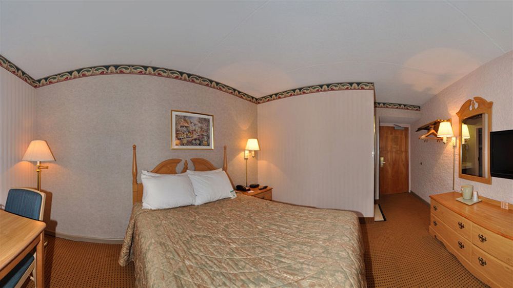 Econo Lodge Metro Arlington Bagian luar foto