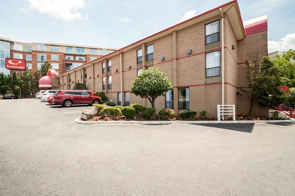 Econo Lodge Metro Arlington Bagian luar foto