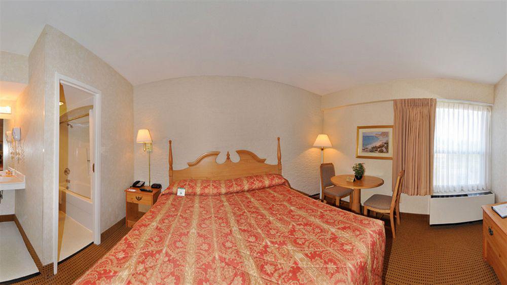 Econo Lodge Metro Arlington Bagian luar foto